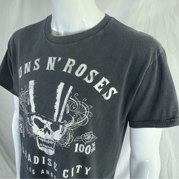 Bravado Men’s Worn Condition Black Guns N’ Roses Paradise City Tee - Picture 3 of 6